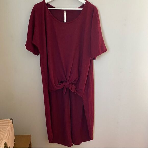 Forgotten Grace Top High Low Tie Front Soft Comfy Short Sleeve Dark Red Casual - Picture 11 of 11